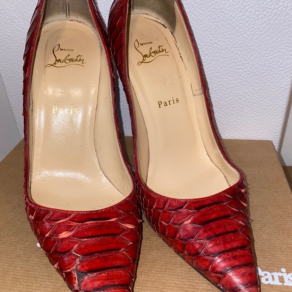 Christian Louboutin So Kate Python Red Sole Pump - Picture 3 of 13